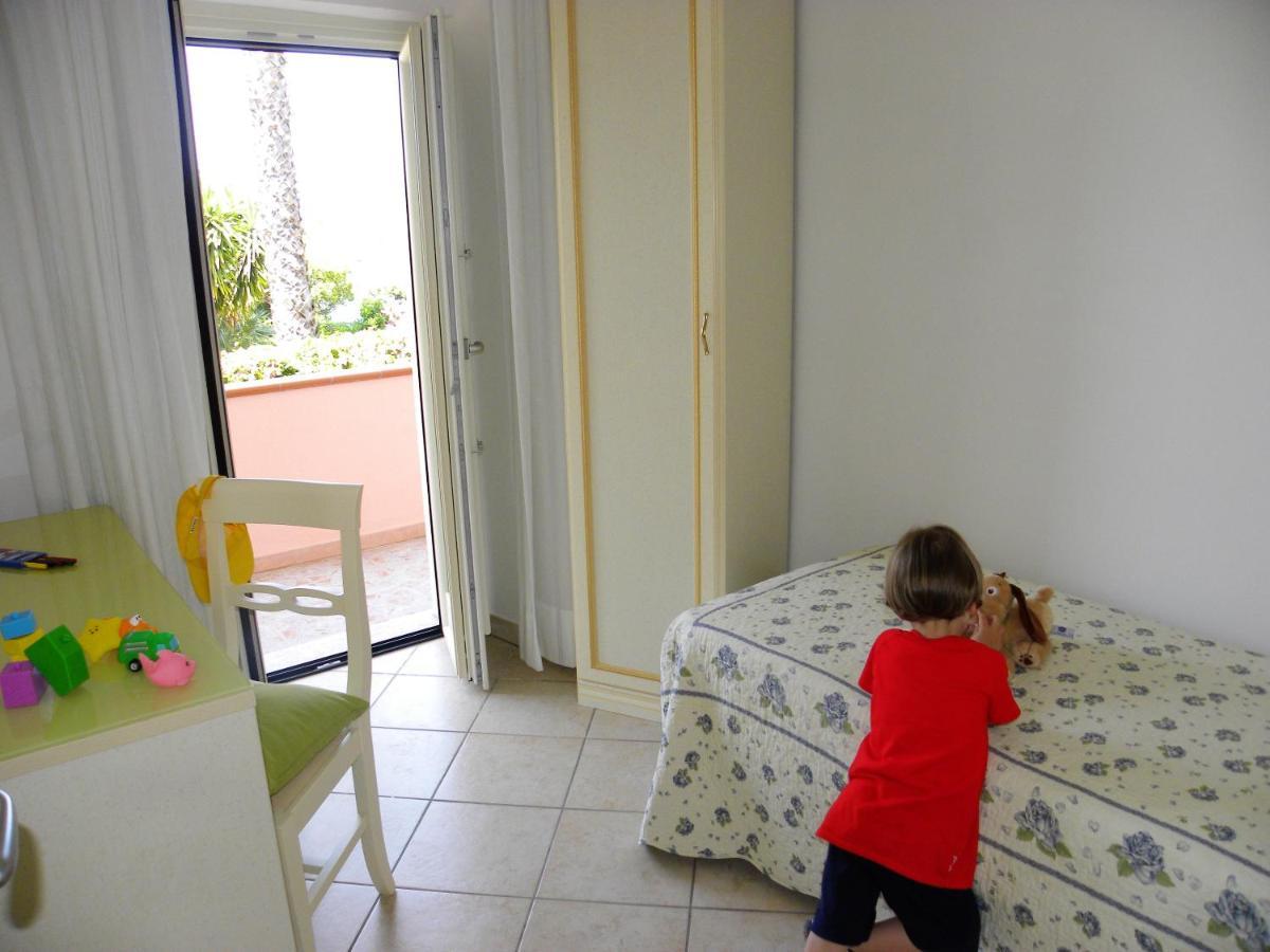 Comfortable Apartment In Maratea With Sea View 95 M² + Parking Eksteriør billede